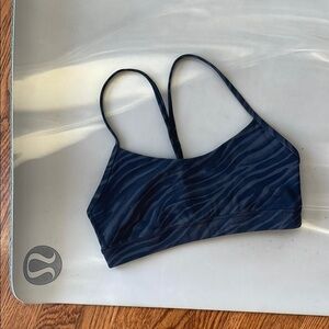 Lululemon I 8